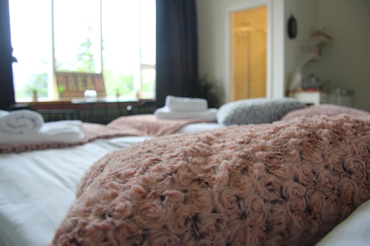 Private And Peaceful One Bedroom Apartments Borgarnes Bagian luar foto