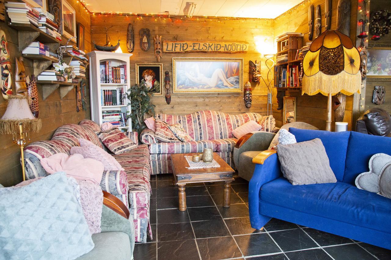 Private And Peaceful One Bedroom Apartments Borgarnes Bagian luar foto